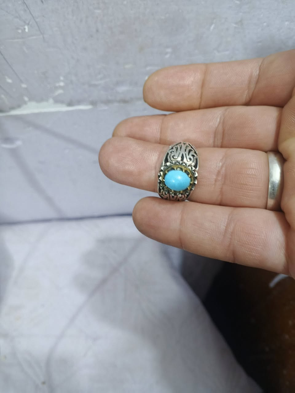 السلام عليكم ورحمه الله وبركاته 
لبه فيروزي نيشابوري قديم زركه صياغه ثقيله حجم 20 21


**إذا كنت صاحب هذا الإعلان وتريد حذفه لأي سبب، رجاءا أرسل رسالة إلى الدعم الفني**