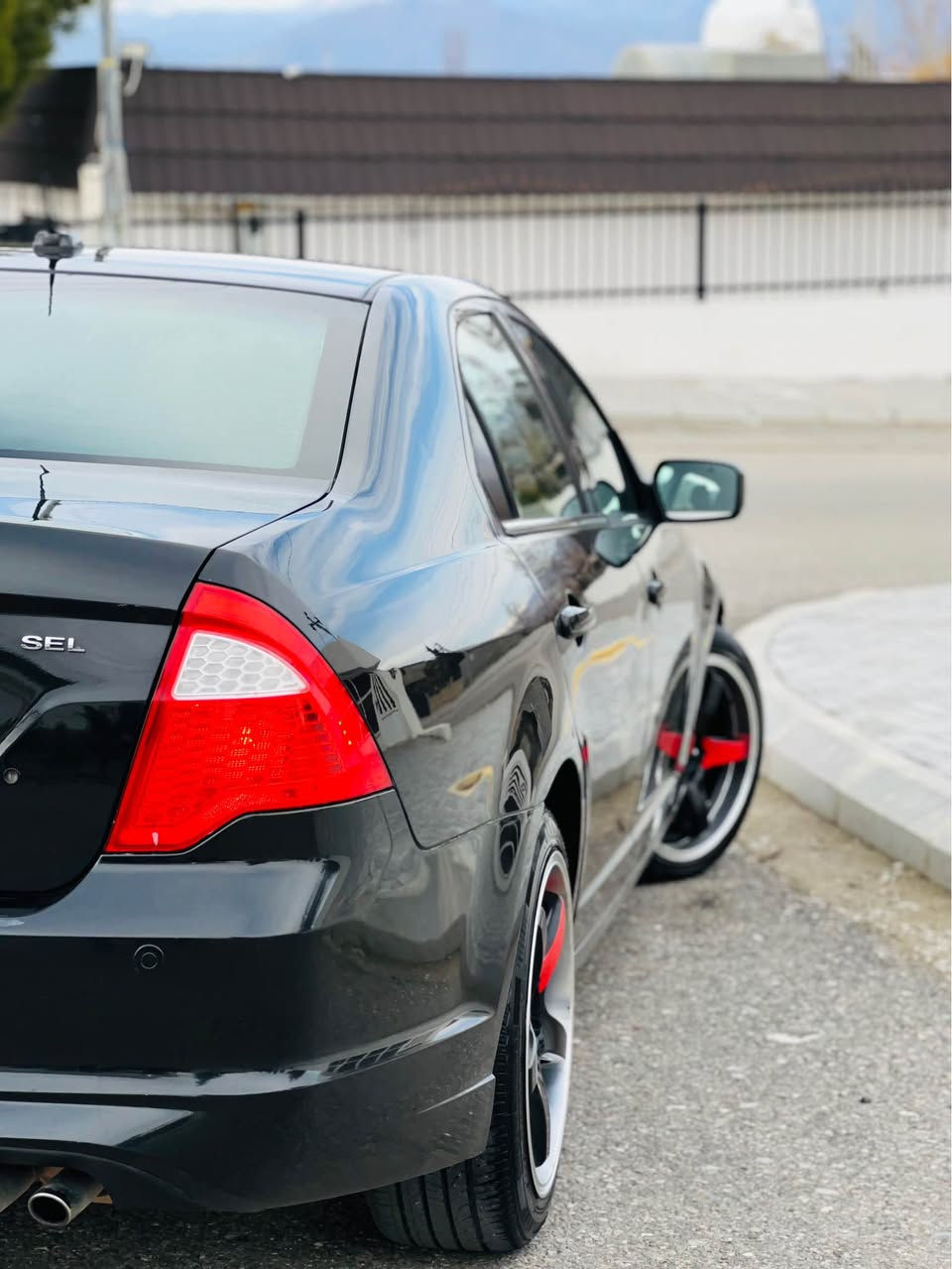 ﷽
بەناوی خوای گەورە   
بۆ فرۆشتن.  للبیع.  🦅
فۆڕد فیوژن 
مۆدێل ٢٠١٠ 
مەکینە ٢.٥ مەرغوب 
لیدی ٧ڕەنگ 
تەحەکوم سوکان 
تەحدید سورعە و سوکان ڤۆڵیۆم
مواسەفات sel 
پێنج پارچەی بۆیاخە بەبێ ناوگرتن 
پێش و دوای کەپسە 
گێڕەکەی کراوەتەوە زۆر مەزبووت و بێ کێشەیە 
بەشەرتی هەموو شتێک تایەی لۆک  و ویلی ویڵدی لەژێرە ١٨٠٠٠٠ مایل ڕۆشتووە 
٤گەڵاو نیو غرامەی تیایە دوای معامەلە ئەیگەڕێنمەوە 
سعری ٨٣ گەڵا و معامەلە 
*********** السليمانية, العراق
