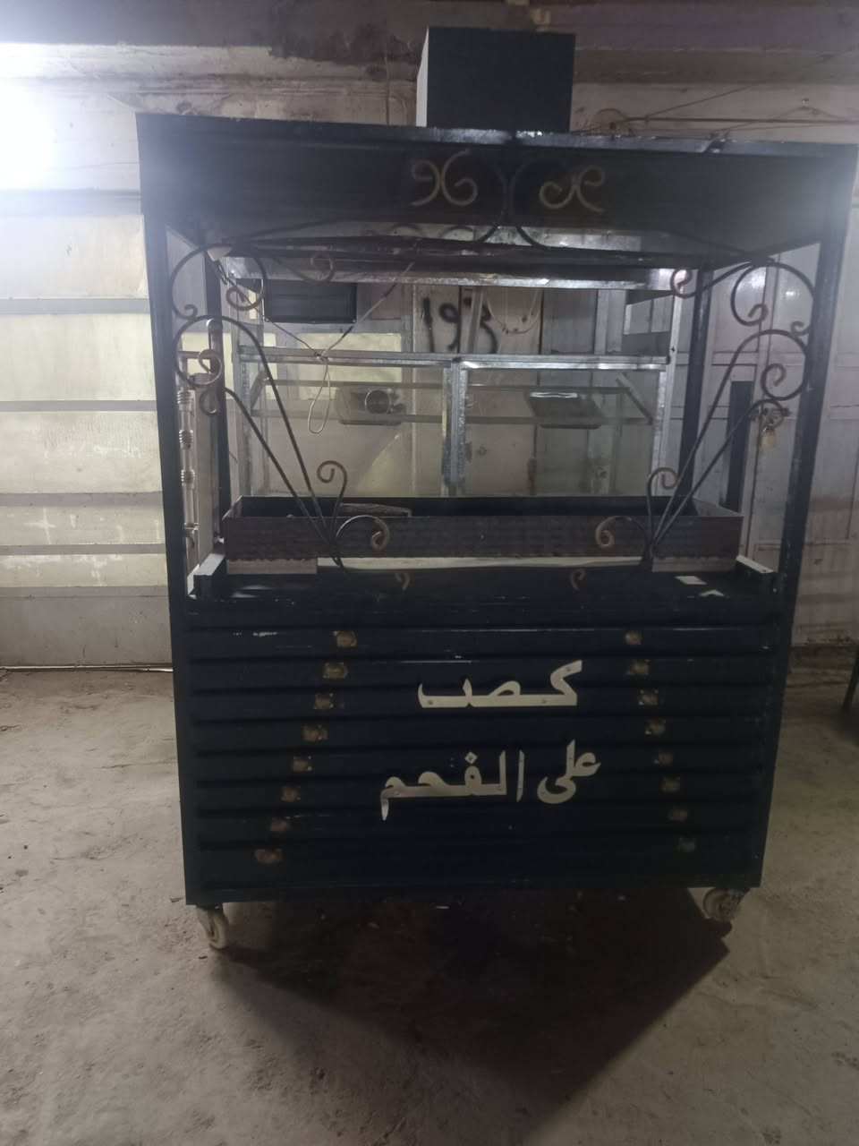 غراض مطعم للبيع ما مستعملة هواي
شواية كص على فحم كاملة شيش وستاند شيش 450
عربانة فلافل بركر فنكر كاملة هية وملحقاتها 300
عارضة مقبلة حجم كبير 450
براد مشروبات كبير تركي نضيف كلش 450
كراسي 4 عالي حديد وكوشة الواحد ب20
كراسي بلاستك اسود عدد 6 ب 50
ميز دائري عدد 2 سعر 30
مكانهن بغداد التاجي
***********
