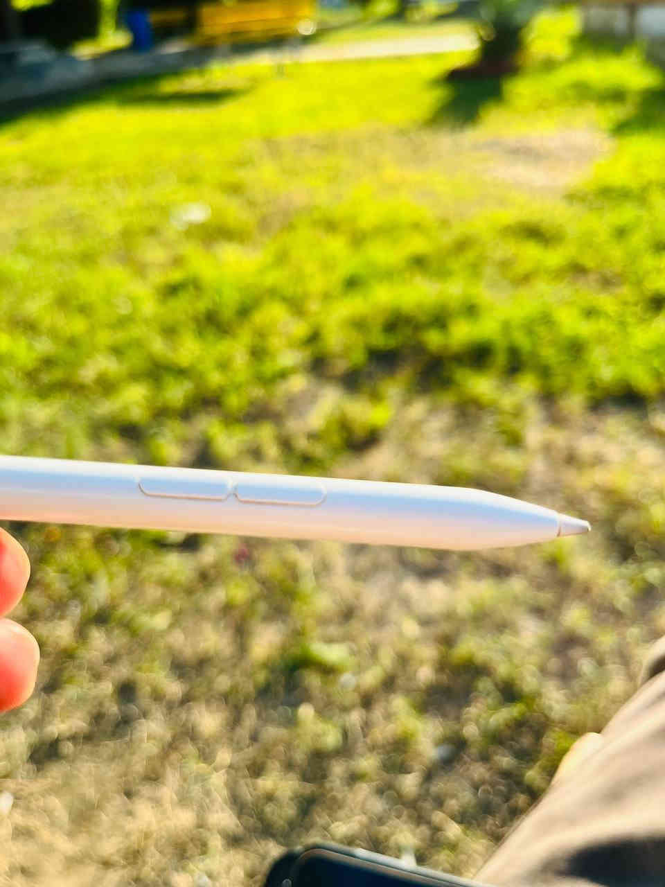 يتوفر ايباد من شركة شومي باد 6
مع القلم الاصلي لي سعره مايقارب حاليا ب80 دولار
الجهاز مستعمل لفترة قصيرة جدا، 
مواصفات جهاز ممتازة جدا من ناحية الالعاب الدراسة وتنقل بالاضافة الئ السلاسة جهاز 
ويمكنكم بحث عن مواصفاته في اليوتيوب

سعر الجهاز مع قلم وشاحنه اصلية حصرا وحافظة سداسي جلد طبيعي
400 الف قفل 
رقم تواصل واتساب فقط
***********
