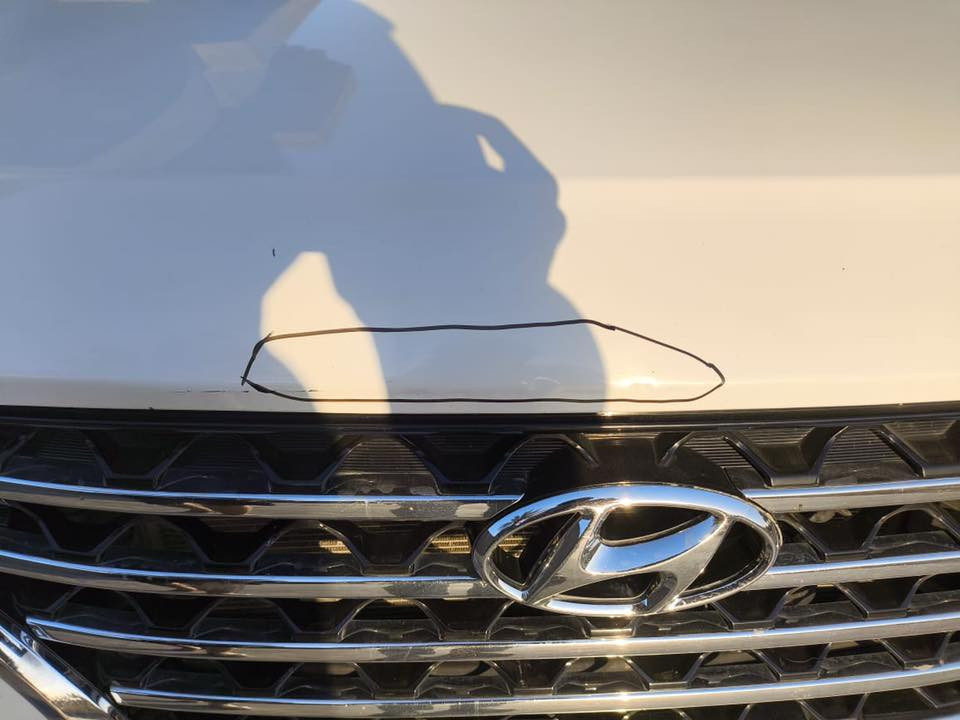 سلام عليكم عندي توسان موديل ٢١ مكفوله سيارة من صبغ يوجد بارد موضح بصوره  اريد مراوس مع سورنتو وهذا رقمي ***********
