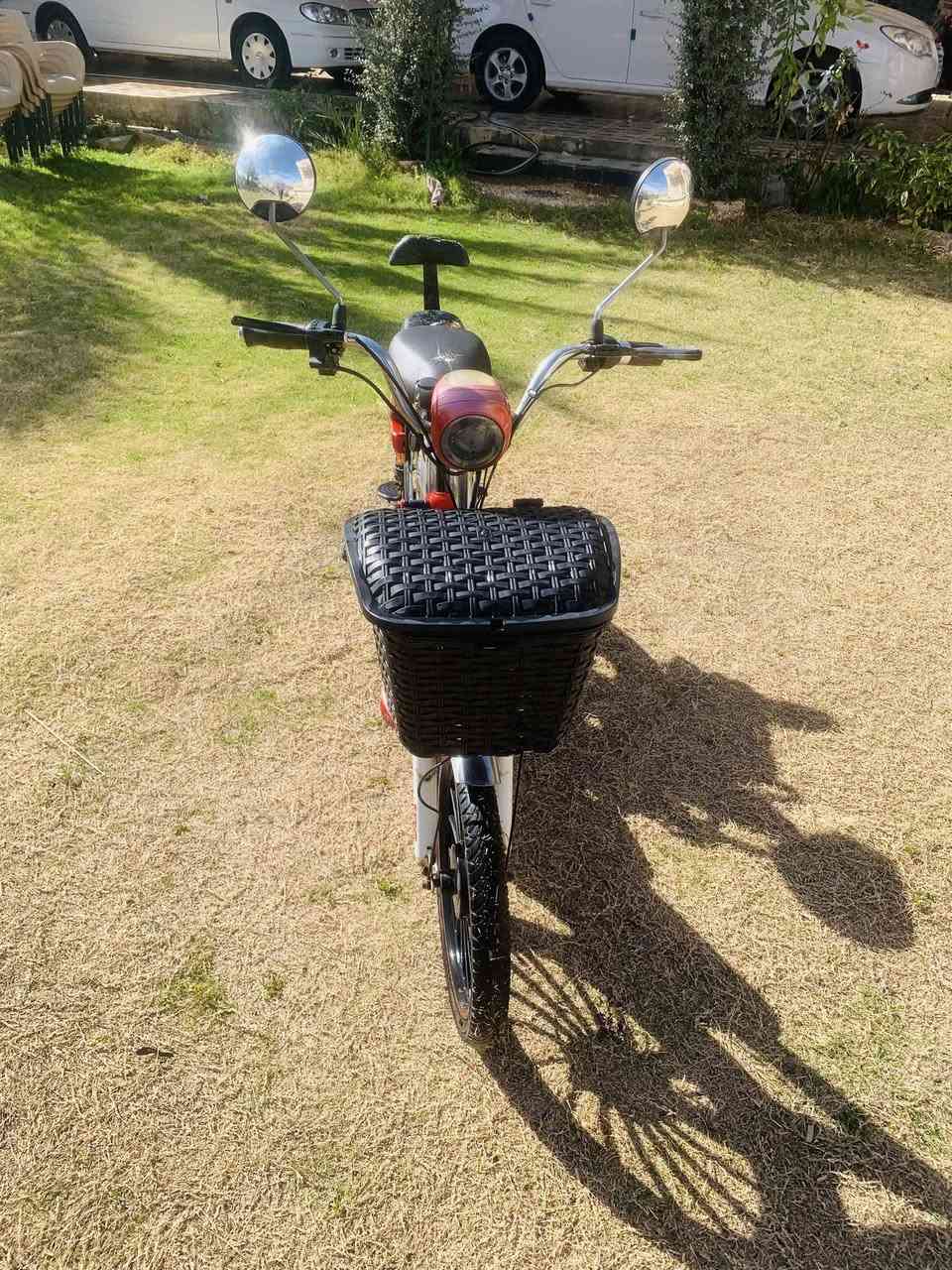 متاح دراجه حجم ٢٠ كهربائيات كله شغاله بطاريه عجينه بيه الك الفحص وين ما تريد سعر ١٢٥ ألف مكاني هيت حي البكر  *********** وتساب و اتصال
