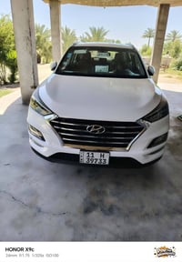 ورحمة الله وبركات07874954402 توسان موديل 20 سياره فول موصفات ما عدا بن...