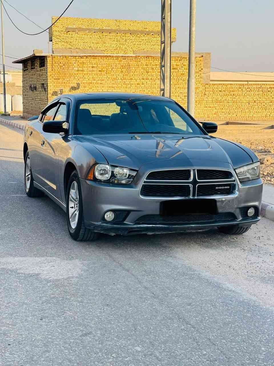 ادوات — ادوات — السعر 55
جارجر موديل 14 فول مواصفات كصه بجم شغل درجه اولى متؤمة شمالي وجاهزة محرك وكير كفاله + تبريد وتدفئة + كشن كهربائي + سماعات دمام + تخم تاير  + فتحت سقف + عليه منضومة زينون + تشغيل عن بعد 
*********** (ما متواجد ع الفيس)
