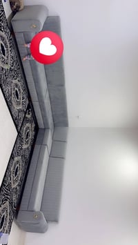 كنبة • مستعملة ٣ شهور • لوك لوكة