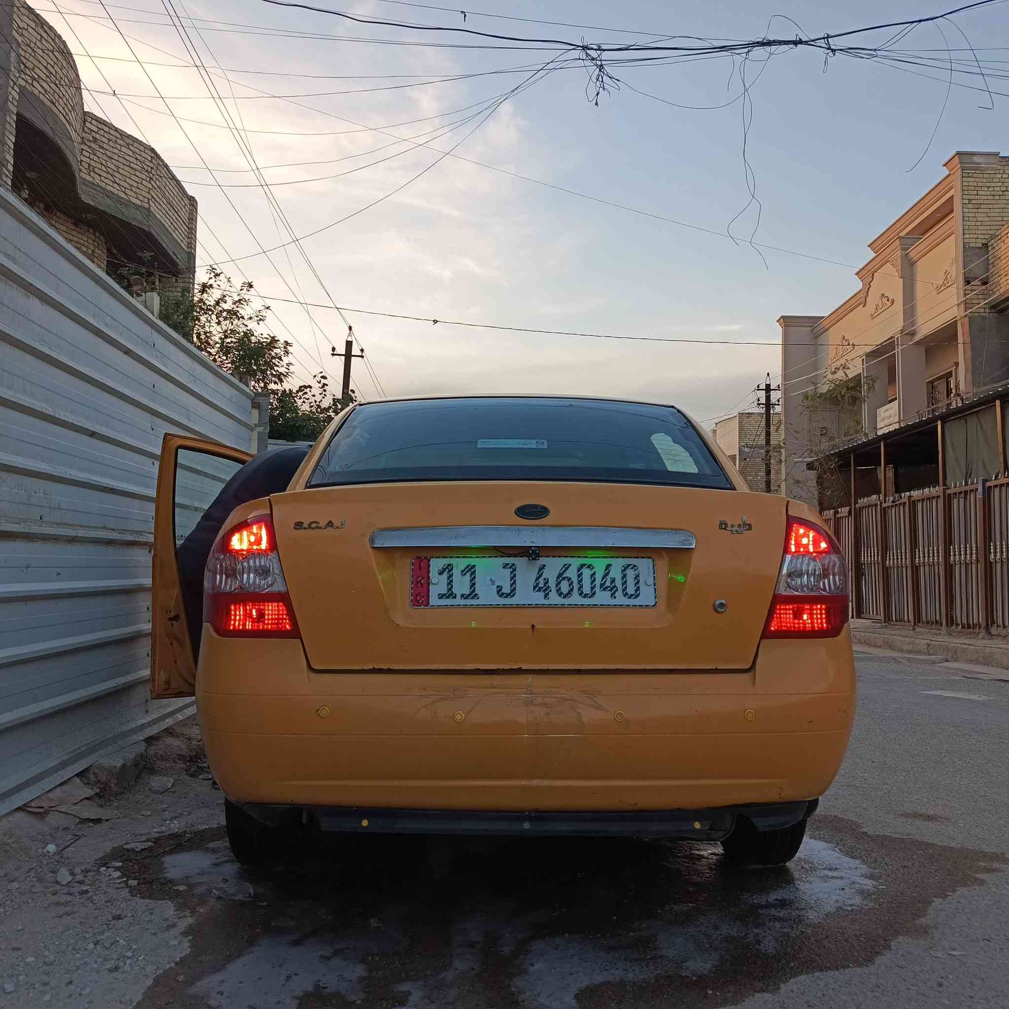 السلام عليكم سياره طيبه 2015
سياره مكفوله لاضربه لاصبغ لا خياس 

كير مكينه خير من الله  تبريد ثلج 

تخم تاير شاشه كامره حساسات 

دومشه صدر جديد 

بسمي تحويل ثاني يوم 

مصفره هيئه وغرامات 

سنويه جديده لحد سنه 2031 

سياره جاهزه 

السعر 40 وبيه مجال حك الجيه 

مكان بغداد الزعفرانيه 

استفسار 

***********
