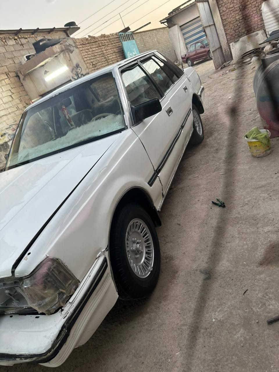 السلام عليكم 
سوبر موديل 84
مكينه كير ففتي 2500 كفاله حاويه 
حداديه 80%
صبغ عام جماليه 
السعر 18 بيها مجال بسيط 
ملاحظه السيارة ما اندل راعيها
العنوان ذي قار قضاء قلعة سكر للتواصل 
***********

