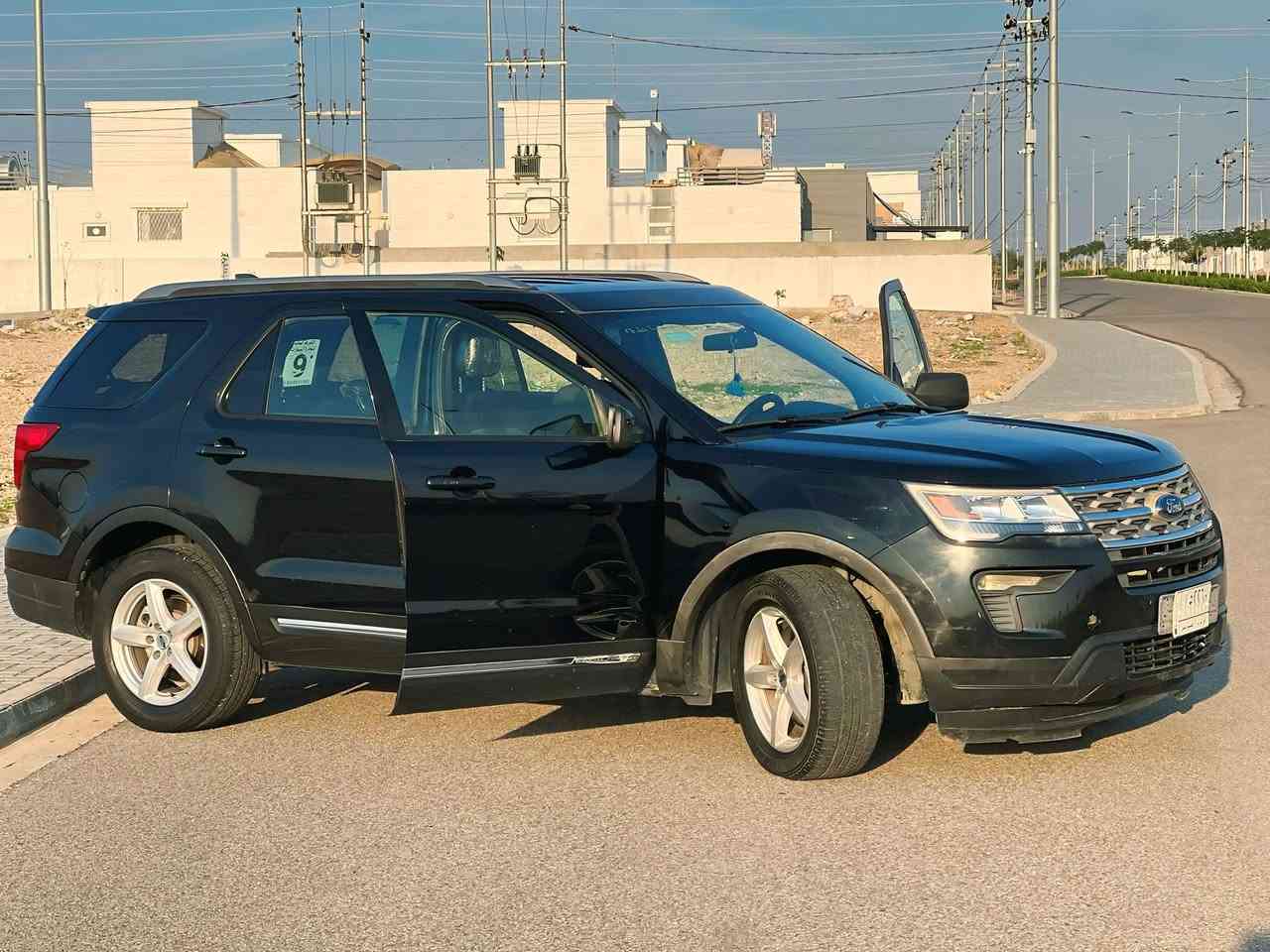 سلام علیکم 
فورد اکسبلورر ٢٠١٨ مواصفات XLT رقم کرکوک باسمی مابیە صبخ کلیر بس شویە بیهە بارد بل ورە بجم کبس کیر و محرک بشرط کلە جاهز مابیە عیب تایرات جدید باتری جدید صدر جدید سیرفس عام ایرباکات سلیم بلادی  

سعر : ٢٠٥ بیە مجال مکان کلار

***********
