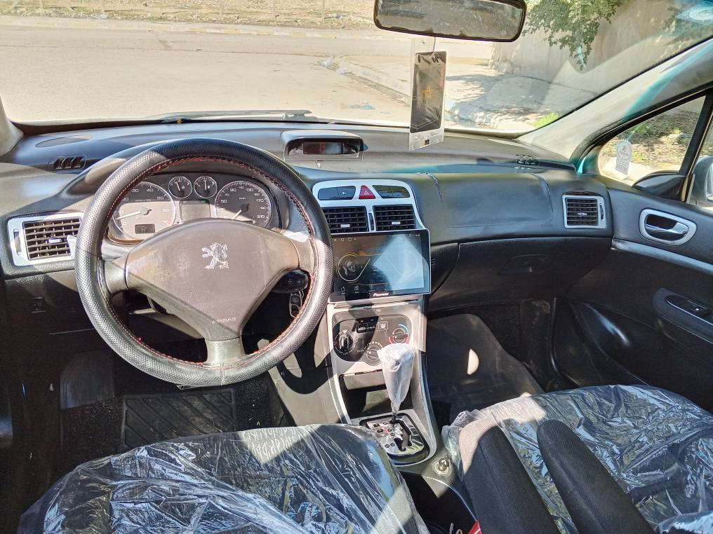 السلام عليكم بيجو 307 فرنسي رقم كركوك مشروع وطني لحد 28 دفتر بنزين موديل 2005 قطعتين صبغ بدون دواخل سياره حيل حلو گير محرك شرط طاخم صدر شرط سياره شاشه جامات كهرباء كاميرا سياره جامل گدام جديده مبدل مكان كركوك حي خضراء سعر 53 بمجال ......*********** ما جاب التعليق شراي يخابر كركوك, العراق
