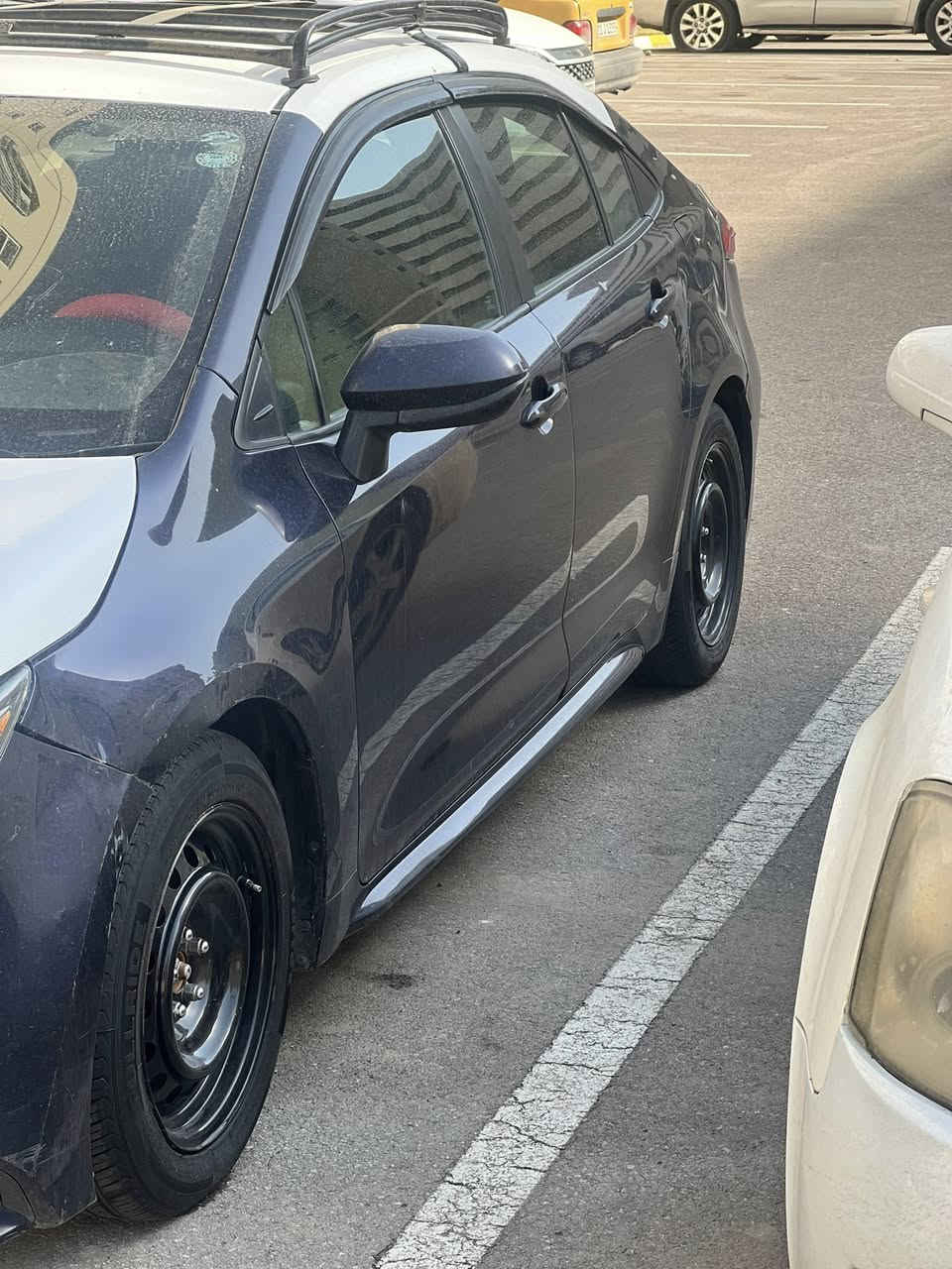 كورلا 2020LEظربتها. جاملغ. وبنيد. بدون لغود ولاشواصي السعر ع خاص ***********
