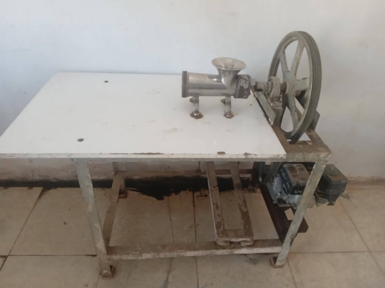 مثرامه حجم 32 سل ستيل للبيعه نضيفه
فول تواصل ع *********** عنوان ديالى سراجق سعر مناسب
