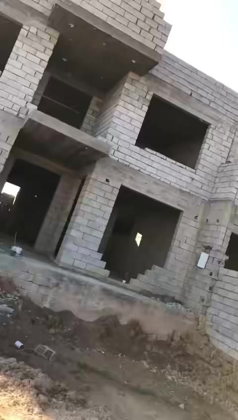 🏠✨ – هيكل جاهز للسحب الإسكان ✨🏠

📍 الموقع: حي الضباط (الجوبة)
📌 قريب على شارع كركوك – والمدرسه الجديده 

🔹 المساحة الكلية: 312 م²
🔹 مساحة البناء: 170 م² لكل طابق البناء طابقين
🔹 هيكل جاهز للسحب  إسكان وإكماله حسب ذوقك

🔹الطابق الأول يتكون من غرفتين واستقبال ومطبخ ومناور   
الطابق الثاني يتكون من غرفتين وبيتونة كبيرة 
💰 السعر: 95 مليون
📌 قابل للتفاوض

رقم السند ((3247))

🔁 إعادة نشر بسبب الوعود الكاذبة
📞 التواصل فقط عبر الاتصال بالأرقام 
الرقم *********** 
الرقم ***********
