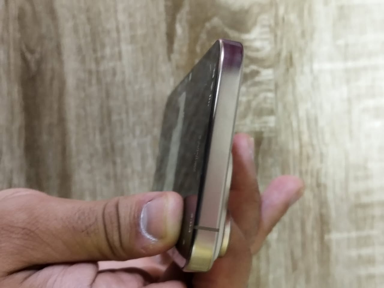 السلام عليكم 
ايفون 16pro max شرق اوسط للبيع ✅

ذاكرة 256 
بطارية 90‎%‎
نضافة 100‎%‎ شرط 
دبل شريحة ZAA
الجهاز حيل نضيف على إيدي 
 ومع الملحقات كرتونه + الكيبل
💵السعر 1300 وبي مجال قليل حك الجية
📍 الموقع العلم -حي العسكري قرب مدرسة اللواء للبنين 
الرقم ***********
