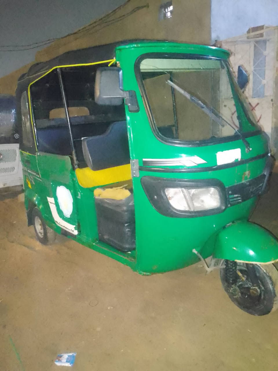 سلام عليكم اخوان تكتك لبيع  رقم وسنويه تيفي إس لمديل 21تكتك كفاله من دعمه فقط تكتك تجفيت شركه سعر 7ملاين وبيه مجال ***********
