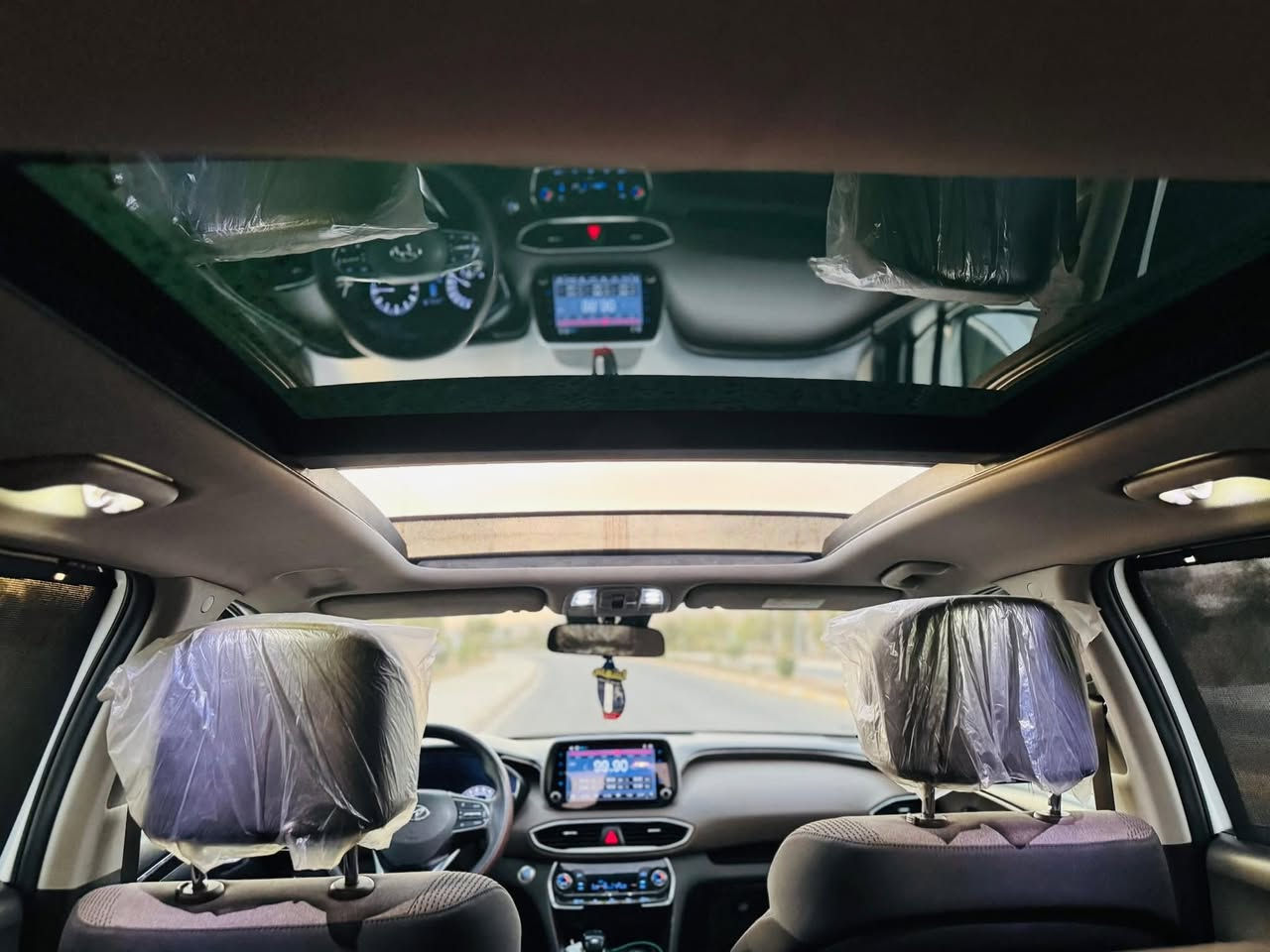 سنتافي 2020 مرقم اربيل بأسمي فول مواصفات للاخير مواصفات خاصة Vip
محرك 4سلندر تيربو 
بدون ايرباك 
حادث امريكا فقط قبق جنطه وبالعراق بيها جاملغ مصبوغ والباقي كفالة موضح بالسونار  مكان السيارة بابل ***********
السعر 182 وبي مجال حك الجيه فقط
