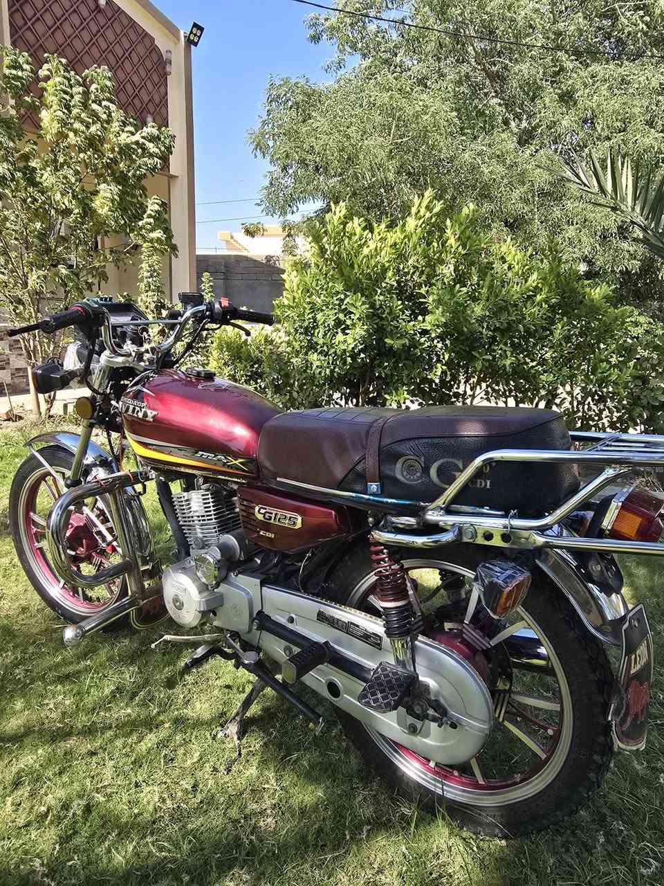 موطور سيڤان موديل ٢٠٢٣ كلشي شرط وشغال السعر ٥٥٠ وبي مجال
هــ ( *********** )
