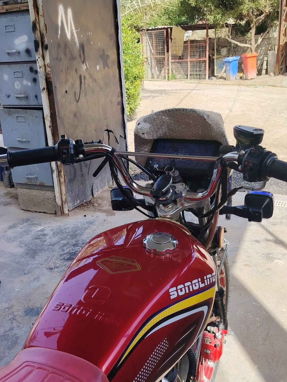 السلام عليكم
للبيع سيفان موديل 2026
مكينه 200 ناعمه تخبل
شاشه الكتروني
تشغيل عن بعد +بصمات عدد 2
دهن كله ام زويل
دراجه على أيدي ما متعوبه كفاله عامه من كلشي
اوارق موجوده
سعرها 900 وبيها مجال
مكاني بغداد الراشديه
رقمي *********** بي واتساب
