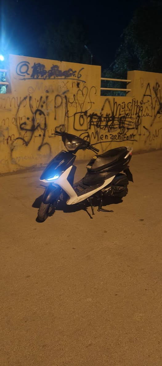 ماكس اف اس موديل 2021 سرعه 120 دراجه كفاله عامه مابيه اي عطل أو نقص كله علابلاد محرك ناعم لاصرف ولا بخار فول نشاط كهربائيات وسلف ودشبول كله شغال ماطور فول نضافه وتايرات جدد موشم سعره 230 بيه مجال قليل الرقم ***********
