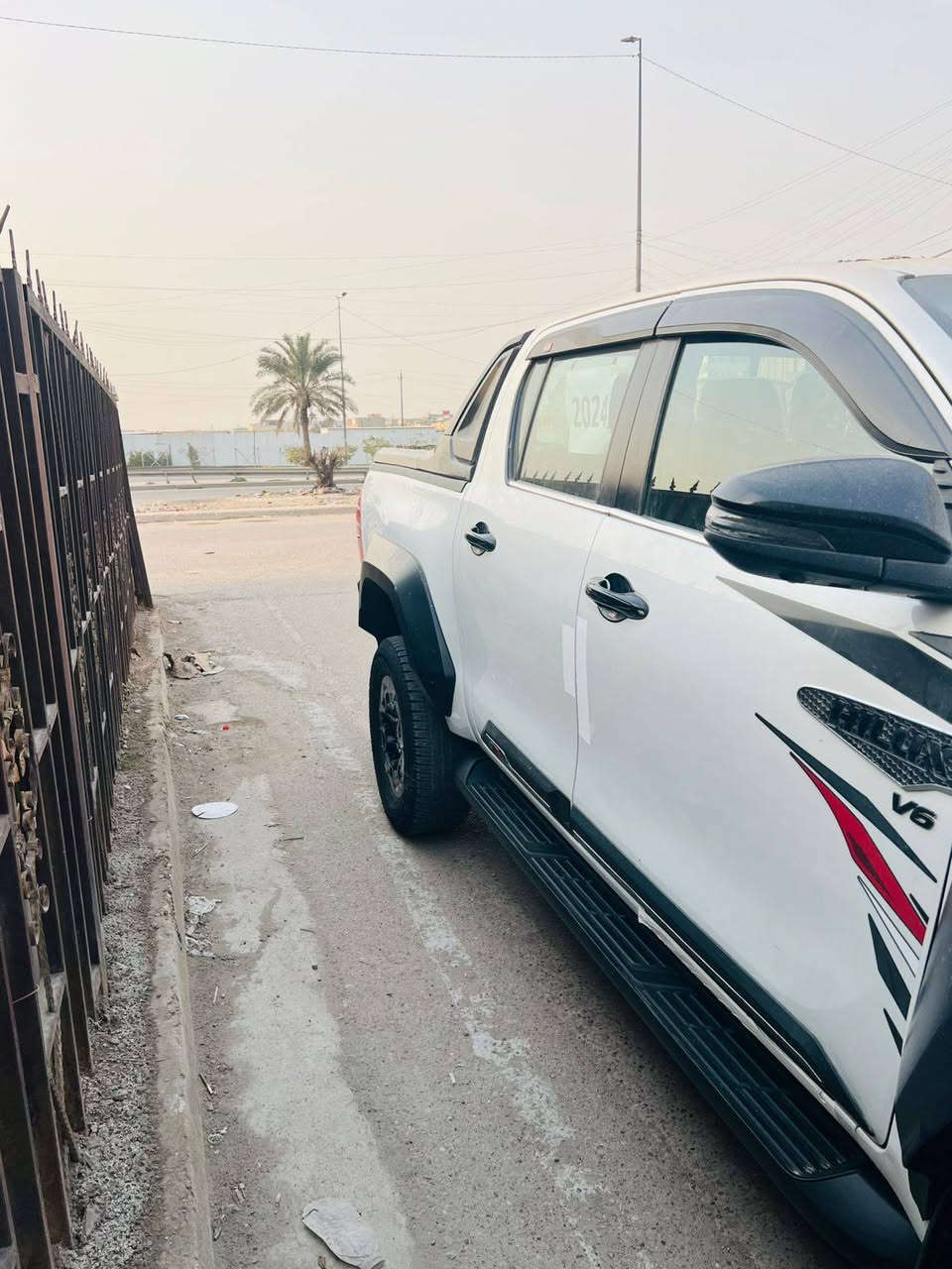 السلام عليكم بيكم جي ار 24 فول مواصفات واحد ع واحد دبل سنتر لوك ماشيه 33 كفاله عامه من الصبغ فقط بيها بارد بسيط سيارة كامله مابيها اي نقص صدر جديد تخم تاير بأسمي ثاني يوم تحويل ب 385 $
***********
