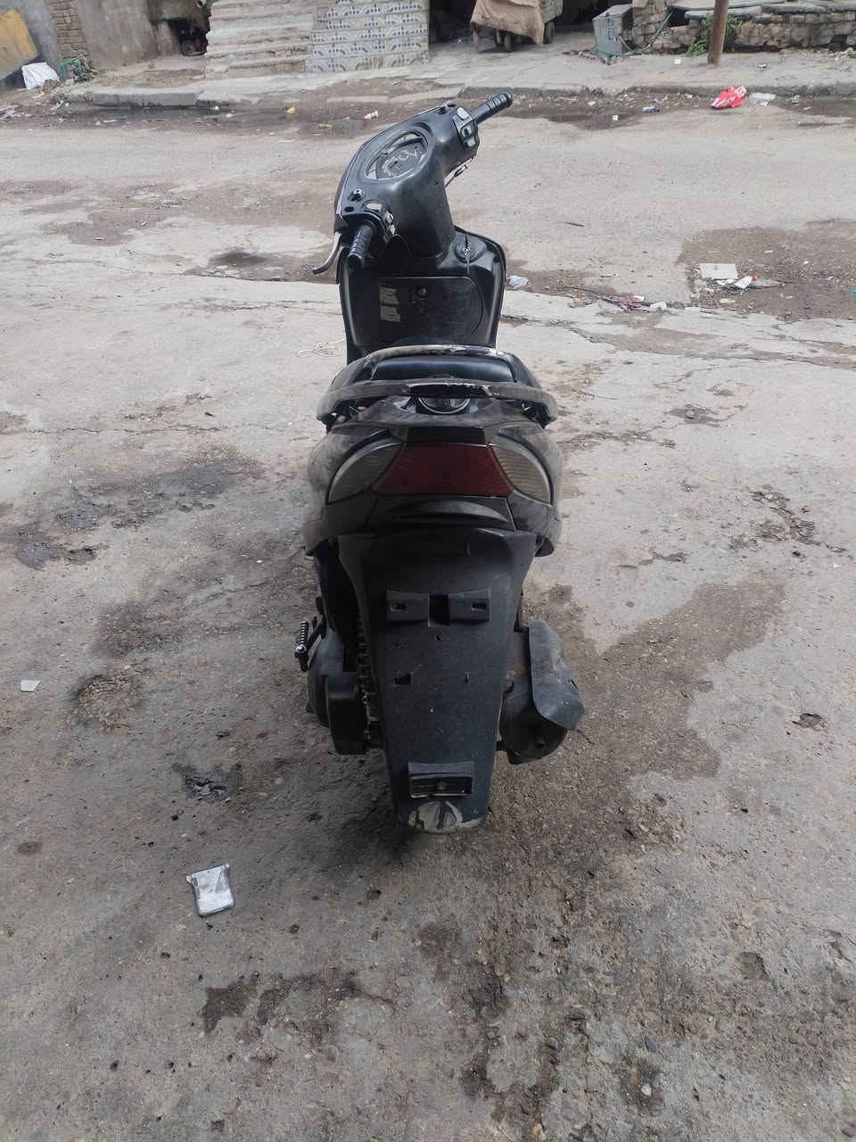 دراجه شغاله ما بيها اي شيء كل شيء كفاله
اوراق موجوده
السعر 300
***********
فقط بس واتساب
