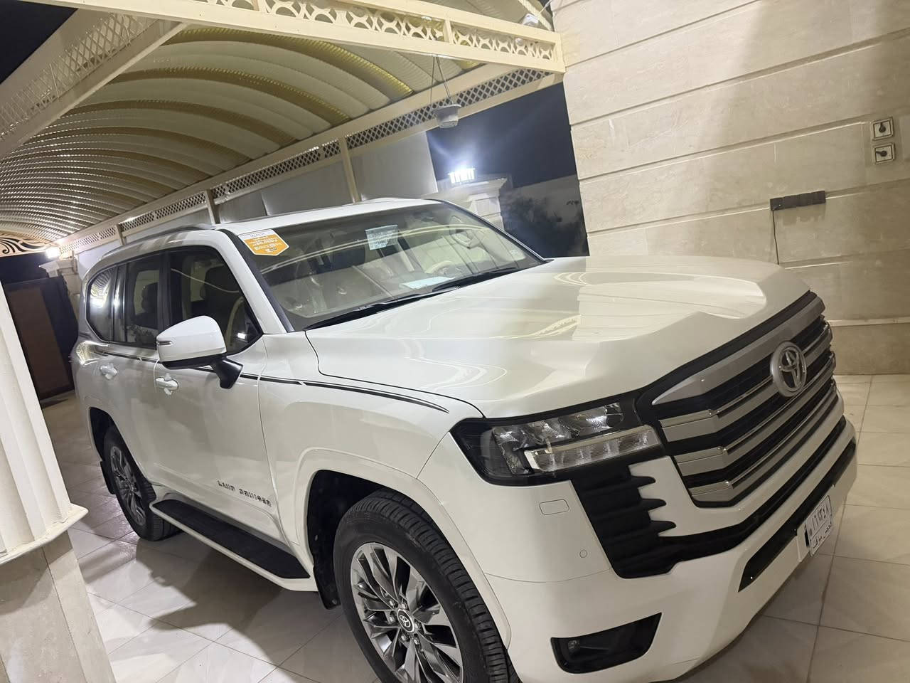 لاندكروزر موديل 2025 ساز ام الظمان زيرو  كامل موصفات ثلاث شاشات تترقم سليمانيه   بيها فقط ثلاث نقاط حالوب غير واضحات لان صغار جدا. إلا بالسونار     السعر 695 مجالها بسيط. مكان السيارة بعقوبه   الشراي يتصل على وات ساب ***********
