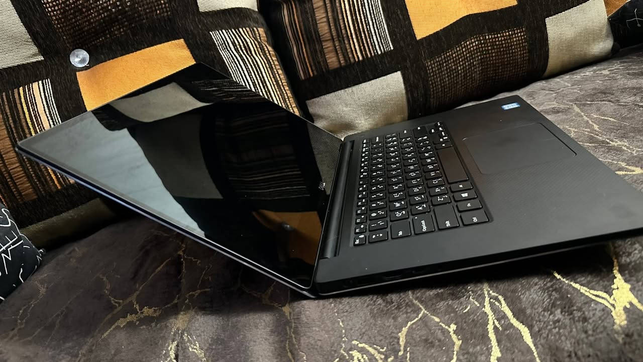 للبيع
DELL PRECISION 5540

الظهر معدن شبيه الماك بوك

معالج

CORE 17

H 9750

رام 16 جيجا

NVIDIA T100 الا اي

QUADRO جيجا 4 بسعة،

دقة الشاشة 4K لمس

15.6 قياس الشاشة
للمونتاج والتصاميم والالعاب جيد


**إذا كنت صاحب هذا الإعلان وتريد حذفه لأي سبب، رجاءا أرسل رسالة إلى الدعم الفني**