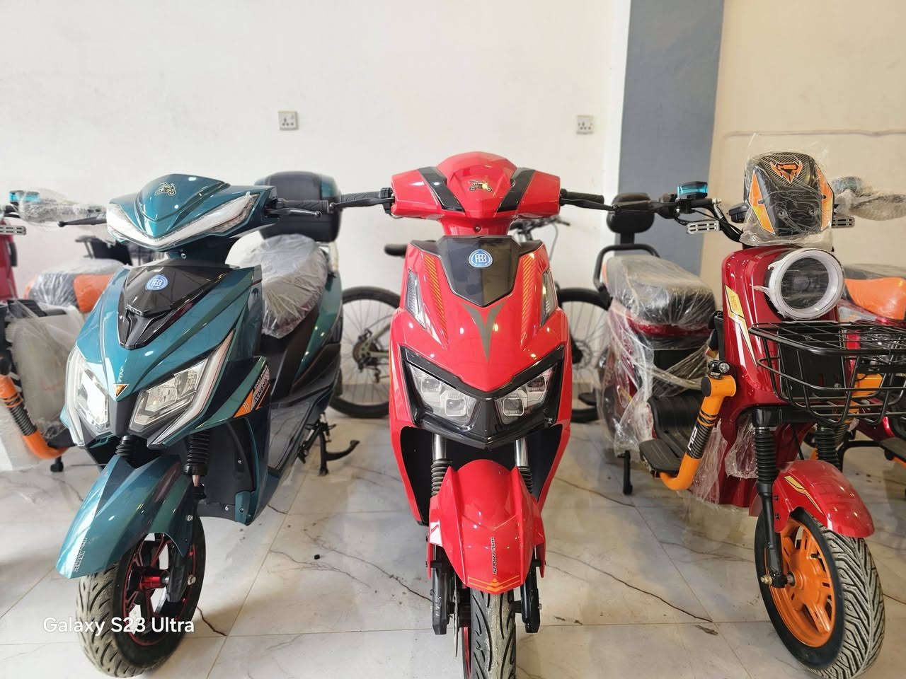 يتوفر جميع انواع دراجات الشحن 
نقد وقسط المريح 💥✅️.
العنوان دور زراعه الاولى قرب مدرسه المحسن وقرب مطعم نونو جكن 
رقم الهاتف والاستفسار.  ***********
