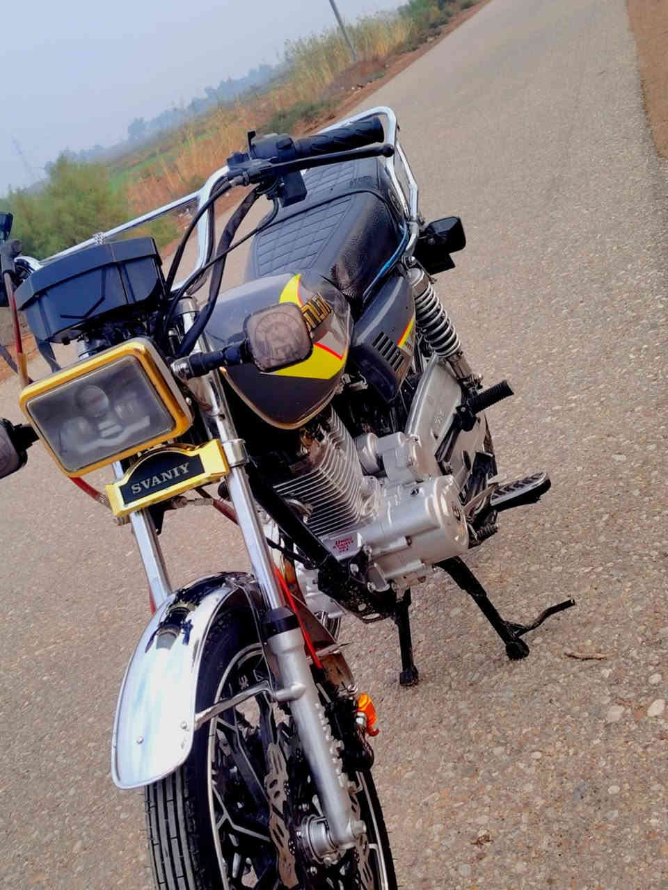 سلام عليكم دراجه للبيع  سافان موديل2025 نضيفه دبل دسك امامي وصل سعرها 850 وبيها مجال للشراي ويدلل ***********
