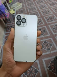 آيفون ١٣ برو • بطارية ٨٦٪ • خلف سيطره الشعب