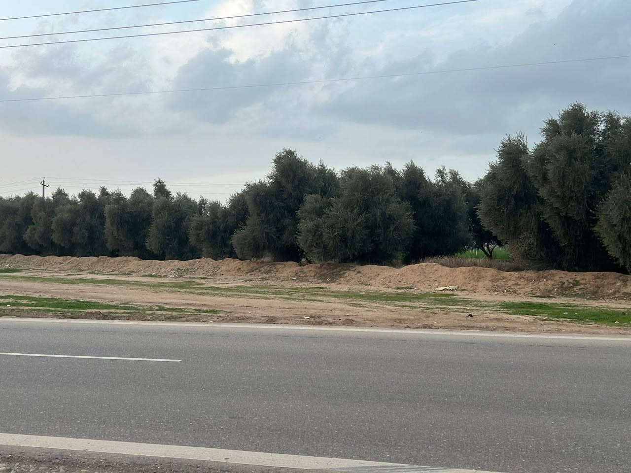 دونمين تجاريات للبيع سايدين المنزلة كركوك مقابل بستان الزيتون الواجهة ٥٠م مسيجات بلوك بالكامل يحتون على جملون مع اربع غرف مع صحيات السعر ٢٥٠ مليون قابل للمعاملة للاستفسار أكثر مراجعة مكتب الزغيت اوالاتصال على الرقم ***********
