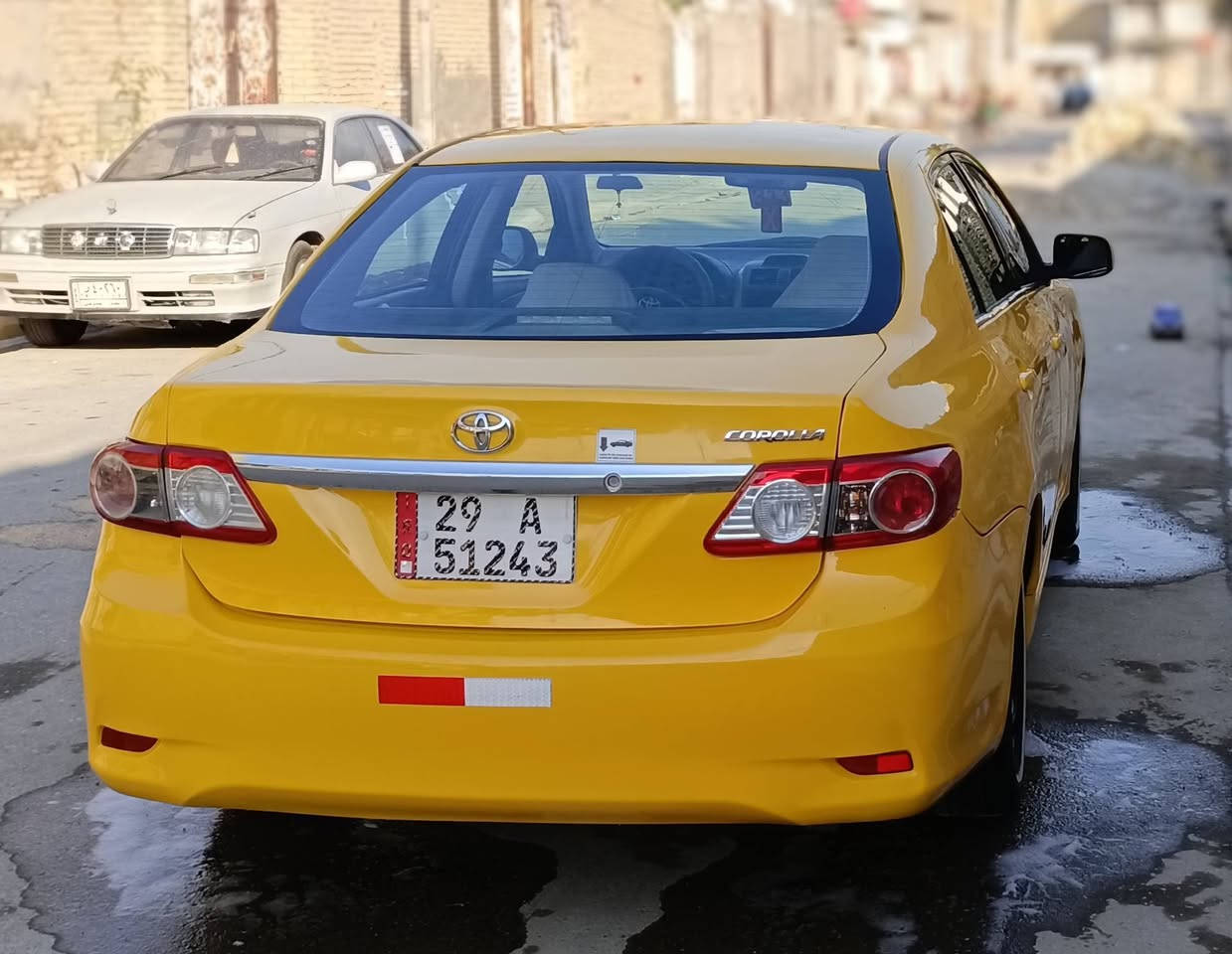 سلام عليكم سياره كورولا موديل السياره 2013اصل وارد امريكا حادث جاملغ خلفي بدون دواخل رقم واسط مشروع وطني سنويه جديده رقم  جديد تحويل مباشر بلسم السياره جاهزة من كلشي مكان سياره واسط السياره مكفولة كفالة عامه من ضربة كص نقل جثه والوصولايات والكلبه ولتجيه مكينه ولكير 1800مكفولات تبريد شغال سياره اي نقص مابيه حداديه خلفي امامي جديده تخم تاير جديد سعر السياره 115ورقه بيه مجال حك جيه رقم موبايل صاحب سيارة موجود بلنشر 
***********
