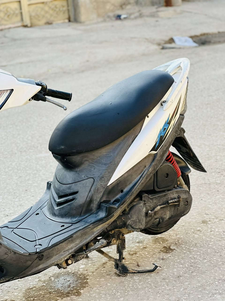 دراجه ماكس للبيع فقط
الدراجه صارلها اقل الشهر ونص طالعه من وكيل من معرض سيد وسام العوادي الدراجه شكد ما اكول عليههاا ناعمه وسياقتها هادئه اظلمهاا شلعه تشلع شلع ومعدل طيران كامله من كلشي مابيها كل نقص مابيها بلاديه من طول لطول مابيها برغي تجاري لين نزلتها بيدي وبانزين مامخليلها غير المحسن باقي التفاصيل خاص او اتصل او واتساب *********** باقي مكانها بابل كفل
