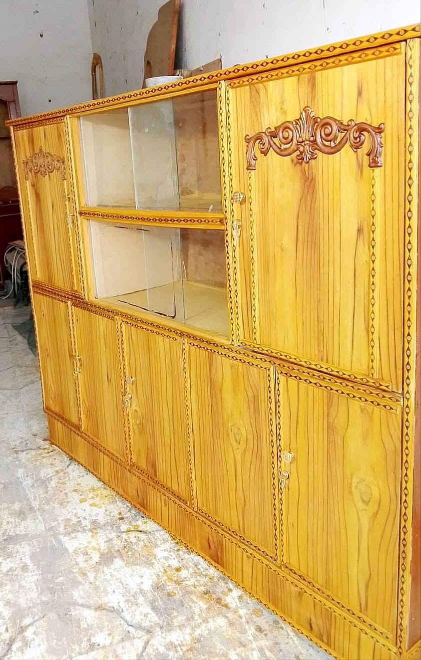 بوفيه مستعمله مترين تسكام للبيع مكاني الشوملي ويوجد خدمة توصيل ***********
