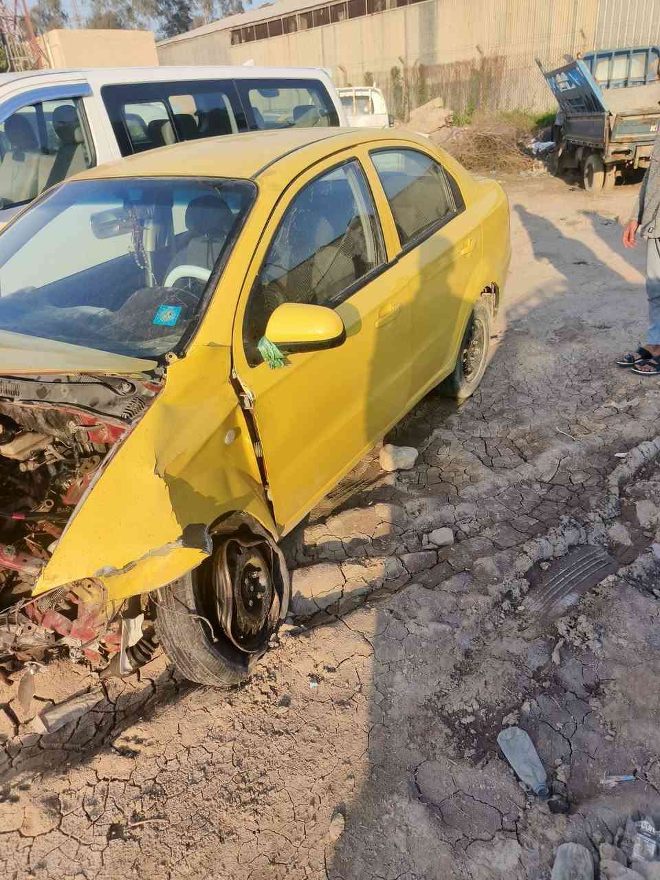 السلام عليكم افيو موديل ٢٠٠٩بسمي رقم جديد بابل السعر ٢٥ وبيه مجال ***********
