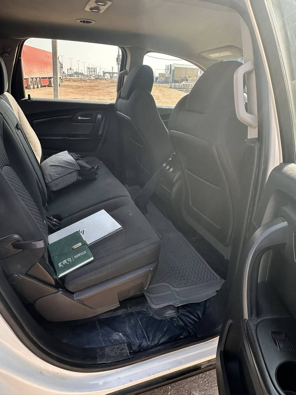 السلام عليكم 
ترافرس للبيع مستعجل ع البيع السعر 97 مجالها كلش بسيط حك الجية 
اخوان اقرأ المنشور زين 
مواصفات فول عدا الفتحه 
⭐️7 راكب 
⭐️تبريد تدفئة 3 قطع مركزي منظومة جديدة من كلشي 
⭐️كير مكينة كله بلاد المكينه 3600vvt 
⭐️ تخم تاير كوري الأصلي قبل شهر شادة 
⭐️كامرة 360 درجة 
⭐️شاشة تدعم كار بلي 
⭐️ حساس خلفي 
⭐️السيارة خير من الله ومتعوب عليها وبالخير ع الياخذها 
كلش نظيفه والسونار من ضمن الصور 
الشراي يتصل ***********
مكاني مركز الكوت رقمها بغداد انكليزي
