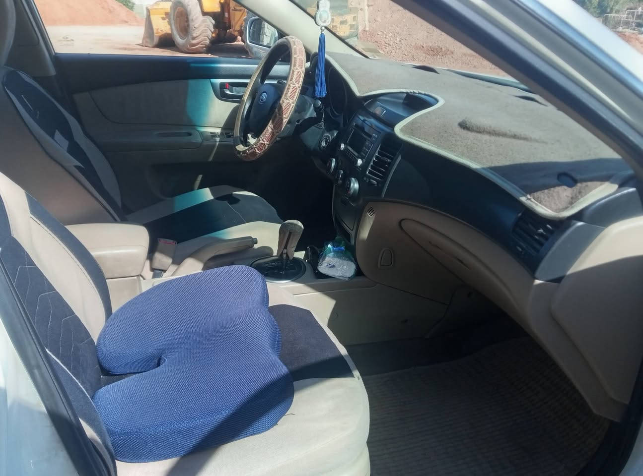 كيه اوبتمه خليجي موديل 2009 بسمي مكاني نجف سياره حداديه محرك كير تخم تاير كهربائيات شغاله غرفه جديده مكاني نجف رقم راعيه *********** رقم راعيه مكلف بلنشر
