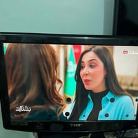 بلازمه للبيع حجم 32 شغاله بس بيها هاي النقاط الي بلشاشه السعر مناسب 50...