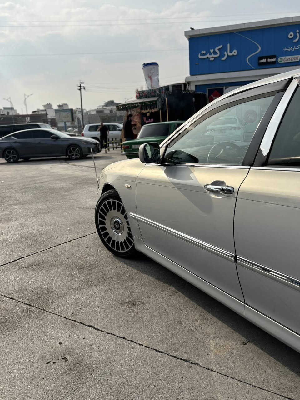 Majesta 2005موس
فول مواسەفات
٣ پەردە 
سەلاجە 
مەرکەزی
جلد و هیتەر 
فولە بەس سلایت نیە
ئالیری بیلاد
١ پارچەی بویاخە
بەس سنوق
گیرو مەکینە کارەبای بەشەرت
Abs بیلاد
شوین سلیمانی
٥٥$
***********
