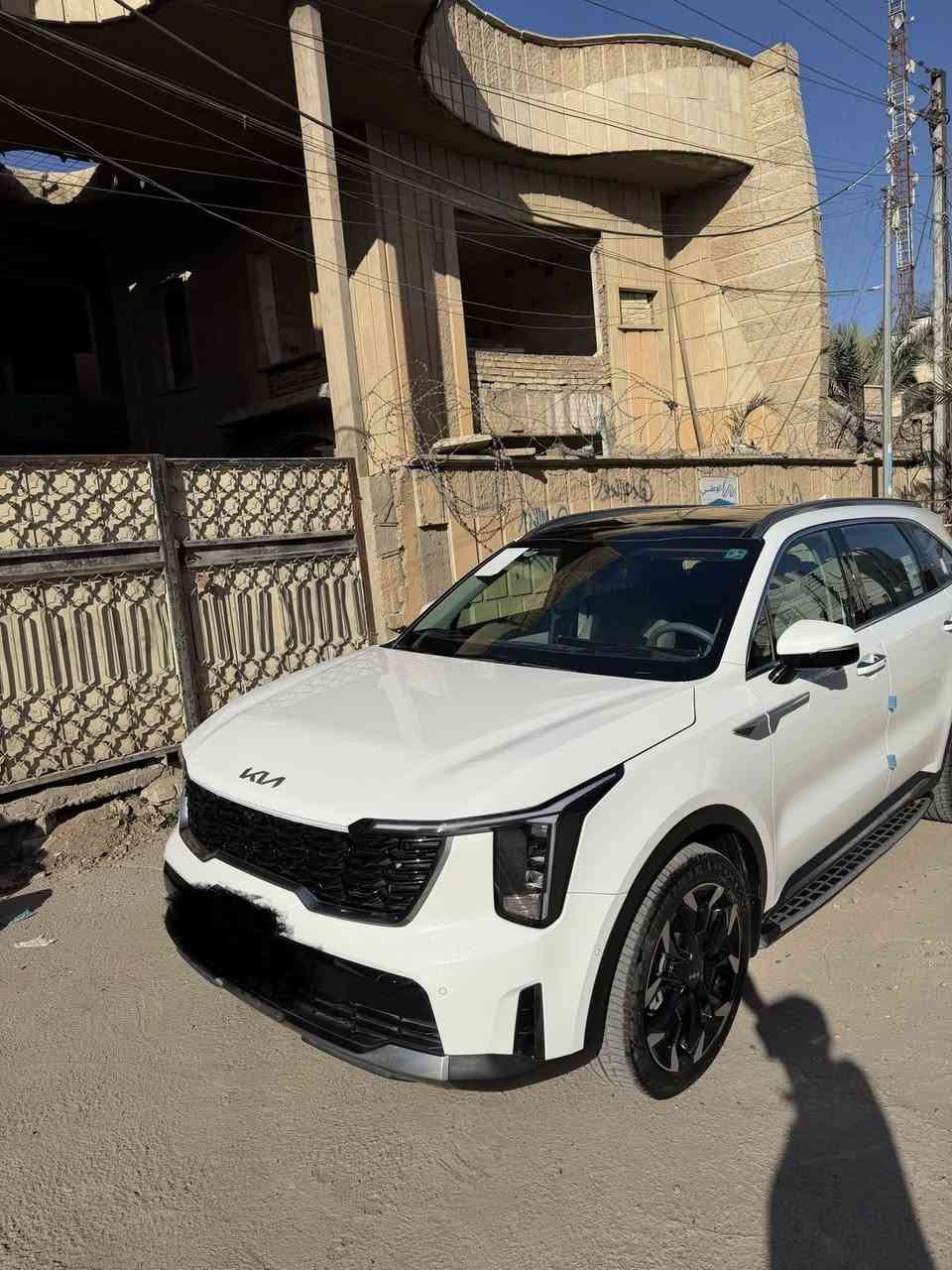 للبيع سورنتو موديل 2025 فول مواصفات فور اكس دفع رباعي لون ابيض رقم بغداد ماشية 5000 الاف ضمان الشركة الدولية مكفولة كفالة عامة  مال بيت رجاء الشراي فقط يتصل سعر ٥٩ مليون للاستفسار *********** / ***********
