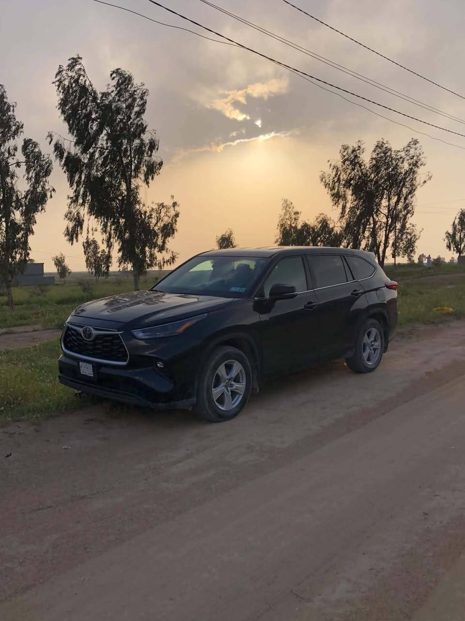 هايلندر موديل 2023 تاريخ صنع23/10 مواصفات LE.  بصمه تشغيل عن بعد رادر خلفي امامي جانبي حادثها جانبي قطعتين بيها صار شخوط ملحاظات يعني ماشيه 45الف ميل قابل زياده
السعر 275 منفيس حره
او مرواس بكامري حديث ابيض فول موديل22 فوك


**إذا كنت صاحب هذا الإعلان وتريد حذفه لأي سبب، رجاءا أرسل رسالة إلى الدعم الفني**