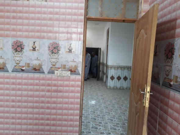 🏘️دار للبيــــــــــع عل المبادره / على المبادره 
فـٓــــي بابل /الحله / ابو غرق / حي المرتضى قرب اسواق الموسوي 
________________
المساحــــــة //١٠٠  #طابـــو # صرف #يرهم على المبادره 
الواجهـــــــــة //٨ 
النــــــــــــــزال // 
_______________
🧱🏗️ #الطابق
غرفه وصالـــــــــة وهـــــــــــول ومطبــــــــخ
 ومجمــــــــــع صحيــــــــات

إزاره سيراميك 

🧱🏗️
__________٩٥ بي  مجال ________💲
#مكتـــــــــب
                🏘️ارض الوطن  للعقارات 🏘️
#الكائن 
***********📞☎️📞  
      
***********📞☎️📞
___________________________________________
