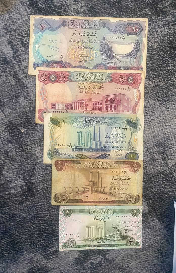 السلام عليكم جميعاً اخوتي وأحبتي الأكارم 
بعد اذن الاخوة مسؤولي الگروب المحترمين
بند رقم ١

 سيت سايلو الحالة المنظورة حسب التفاصيل المذكورة ادناه :
- عشرة دنانير ( برفكس ٣ ) توقيع زلزلة
- خمسة دنانير توقيع فوزي القيسي
- دينار واحد توقيع فوزي القيسي
- نصف دينار / التوقيع المهم زلزلة
- ربع دينار / التوقيع المهم زلزلة

بيع مباشر بسعر ٤٥ ألف دينار  

التوصيل المتوفر 
- الاخ ابو عبير ( مجاني )
- بغداد ( التوصيل ٣ الاف )
- المحافظات ( توصيل ٦ الاف )

مع التقدير ومبارك للمقتنين


**إذا كنت صاحب هذا الإعلان وتريد حذفه لأي سبب، رجاءا أرسل رسالة إلى الدعم الفني**
