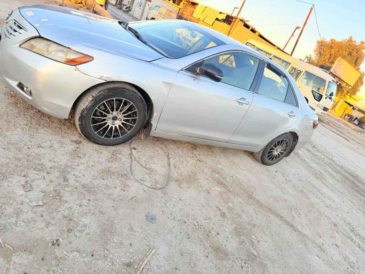 السلام عليكم كامري 2007 وارد امريكي حادثهه جاملغ خلفي مع جاملغ امامي بدون دواخل تخم تاير صدر جديد منضومه تبريد ثلج كير مكينه خير من الله. السعر 78وبيهه. مجال  مكاني بغداد العامريه للتصال ***********
