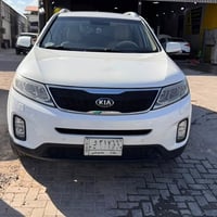 سورينتو 2015 خليجي 6سلندر 7 راكب  للبيع  فول مواصفات عدا الفتحه  السيا...