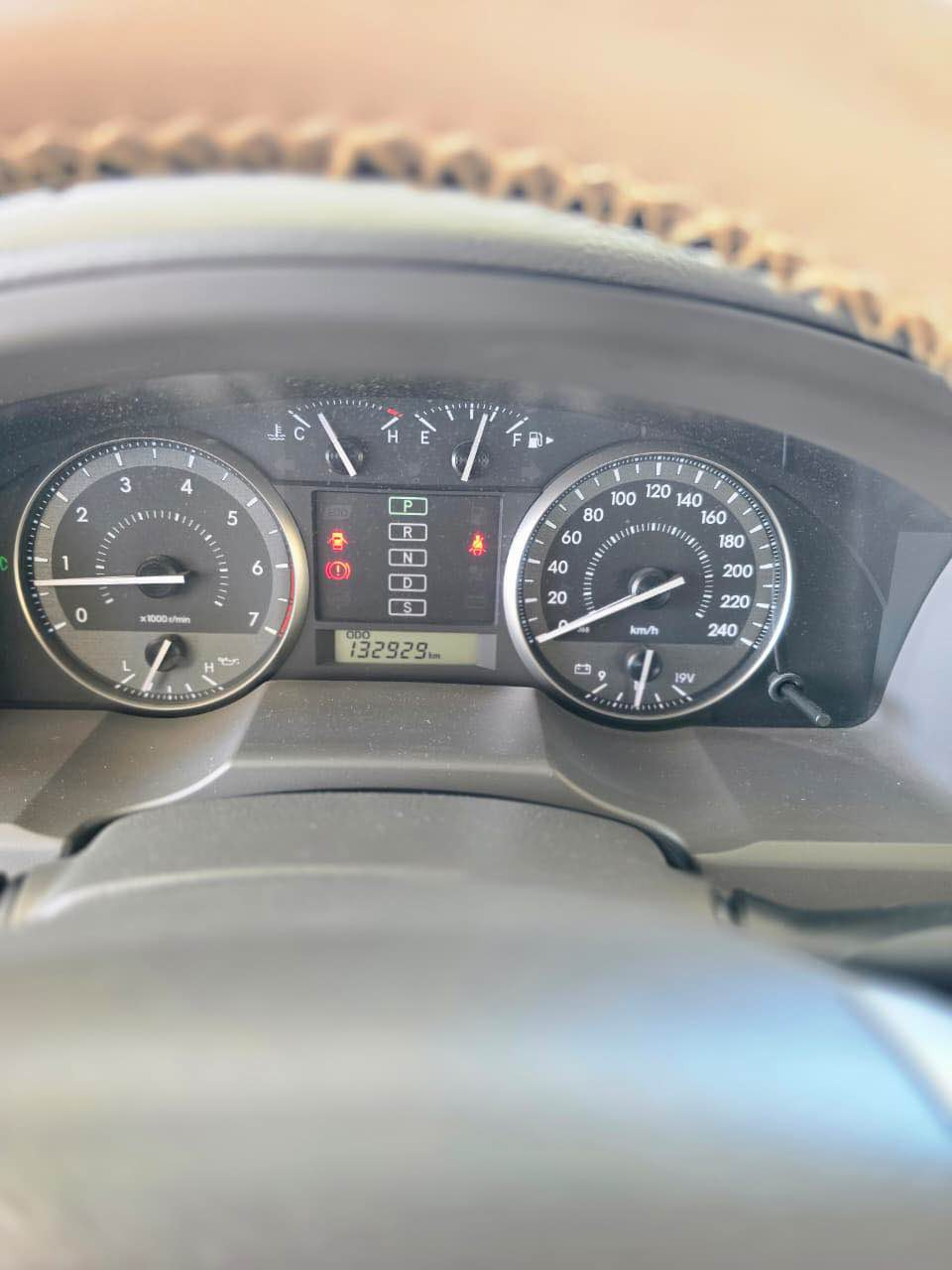 لند كروزر  موديل 2014. 
مواصفاات Gxr 
بدون صبغ وبدون تعديل  بدون بارد
محرك v6 
تحويل وغرامات بشرط 
رقم اربيل 
 سعر 425 ورقه ومجال  موقع اربيل 
وتساب *********** أربيل, العراق
