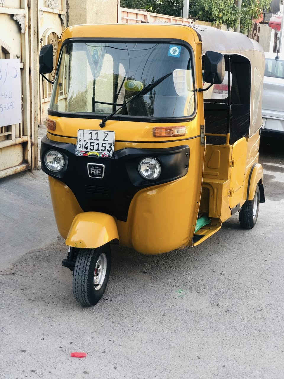 سلام عليكم تكتك نضيفه كبل لشارع موديل 2021 شهر6 مكاني البياع شرطه رابعه رقمي*********** ما متواجد فيس
