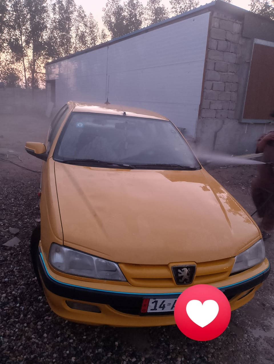 السلام عليكم 
سياره بيجو بارص موديل 2013 سنويه جديده وبسمي مكينه كير تبريد 🥶 إنارات اشاير  سياره كلش حلوا رقم بصرة  مكان ابو الخصيب السعر 32 وبيها مجال رقم ***********
