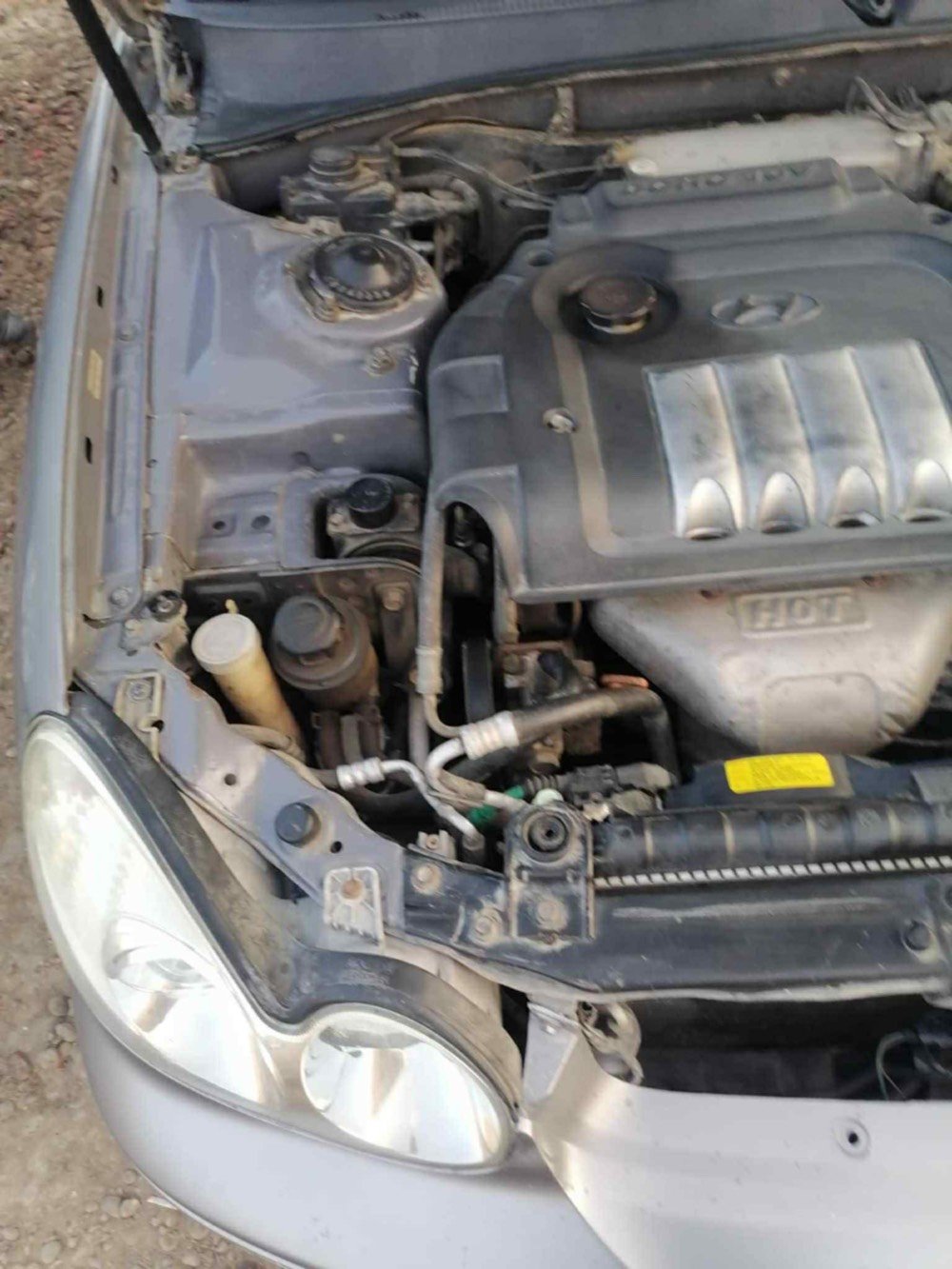 مكاني بغداد التاجي 
رقمي *********** فقط واتساب 
السياره بلاديه 
رقم بغداد 
كير مكفول 
محرك ينقص دهن كل 15 يوم 1 لتر ونص 
صدرها الامامي سليم 
صدرها الخلفي يحتاج فقط دبلات 
تبريد تدفئه شغالات 
كهربائيات مكفوله 
اي استفسار اتصل واتساب 