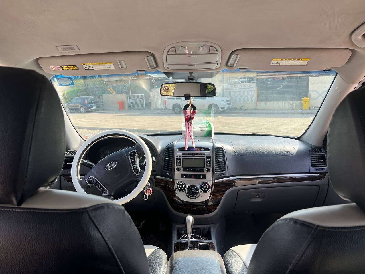 سلام عليكم ورحمه الله وبركاته
سنتافيا 2011 وارد امريكي مكينه دوش 2400 4 سلندر مكينه جديده مكفوله وكير مكفول 

دفع رباعي 

زوج تايرات جديد

تبريد قطعتين ثلج 

مثبت سرعه

تحكمات استيرن 

عدم انزلاق

 بيه مواصفات حلوه

رقم بغداد الإنكليزي تحويل 

مكاني بغداد بسمايه القريه النفطيه 

السعر 122 وبيه مجال بسيط 

للتواصل ***********
للتواصل ***********
