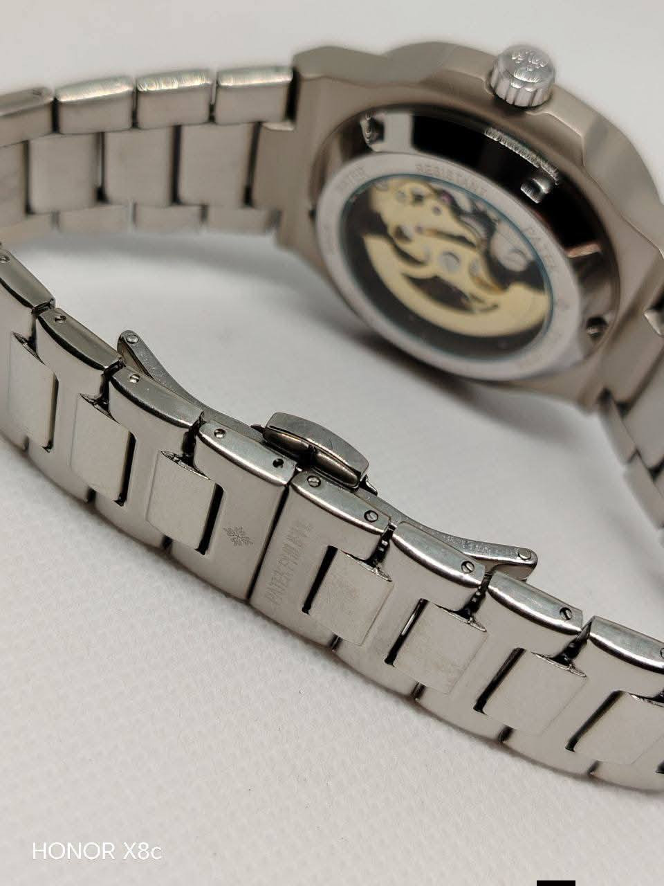 باتك فيليب مكينه اوتوماتيك
ضهر كشف وزن ثقيل..مينا لون اسود
زجاج زفير..ضد الخدوش والماء  اصلي 
مختم من كل جهات ..لامينوس 
السعر 35الف مع توصيل مكاني بغداد


**إذا كنت صاحب هذا الإعلان وتريد حذفه لأي سبب، رجاءا أرسل رسالة إلى الدعم الفني**